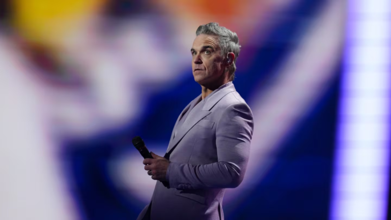 Robbie Williams, Laura Pausini y +