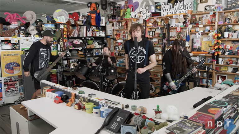 Napalm Death hizo historia con un explosivo Tiny Desk Concert