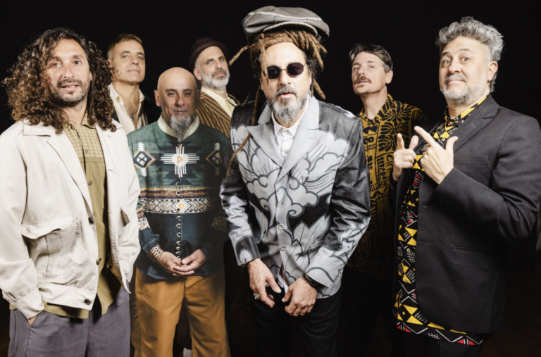 Nonpalidece y Os Paralamas juntos y en vivo